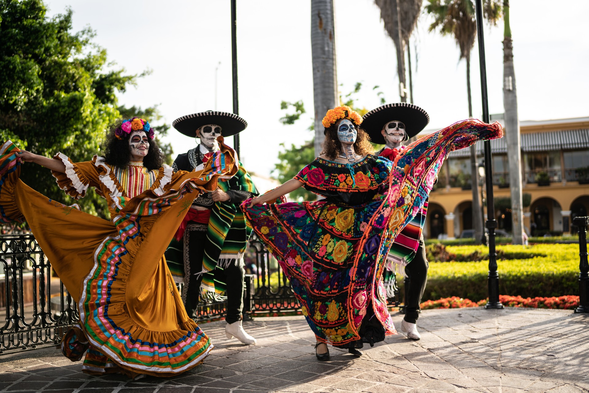 Couples dancing and celebrating the day of the dead